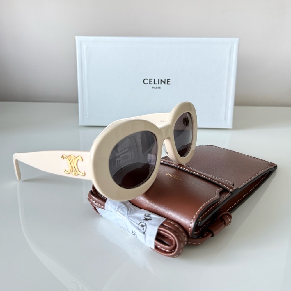 NEW!!! Celine Triomphe women sunglasses CL40312U 25A Authentic Retail 680$